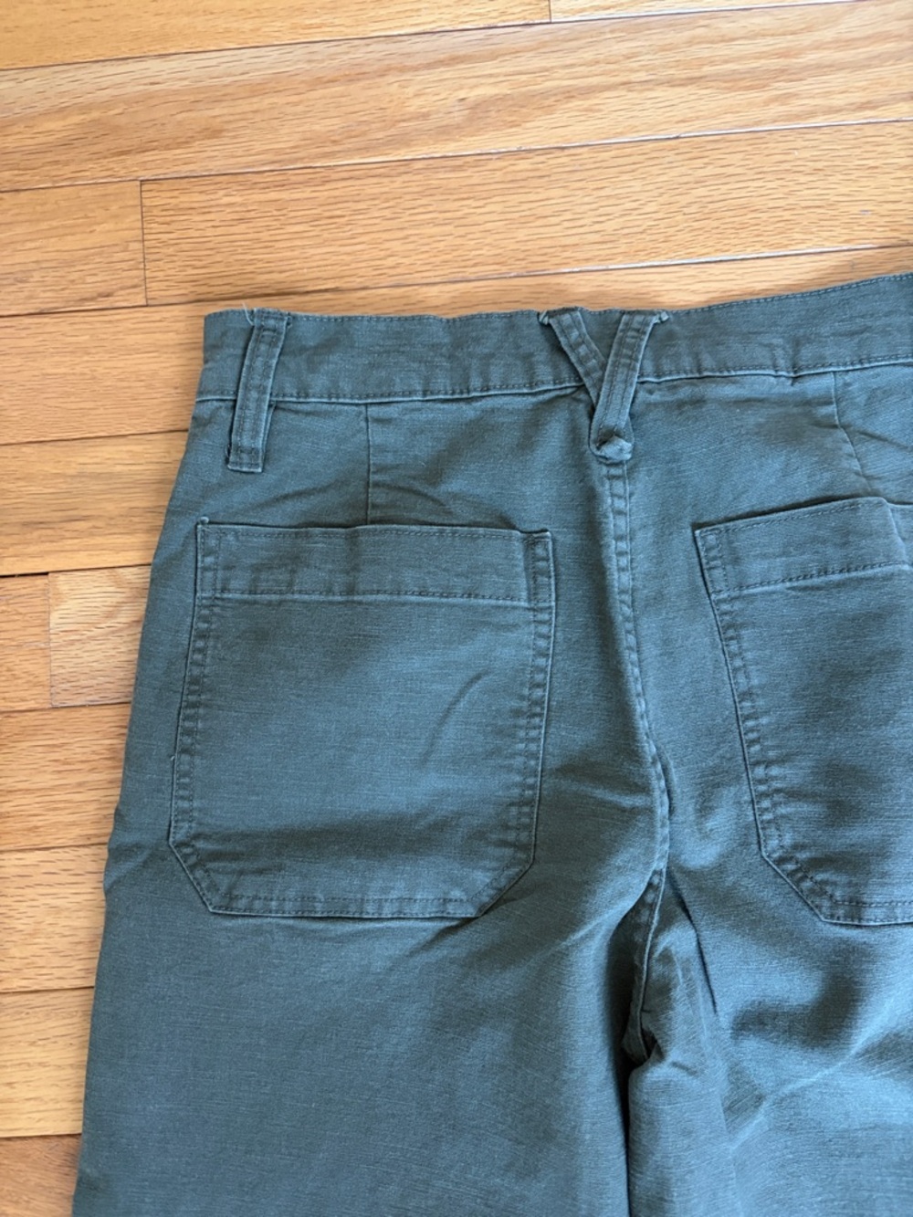 Jcrew Women's Dark Green Casual Capris - Picture 10 of 10